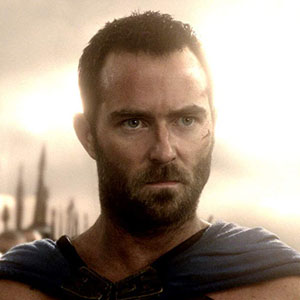Sullivan Stapleton as Themistokles in 300: Rise of an Empire
